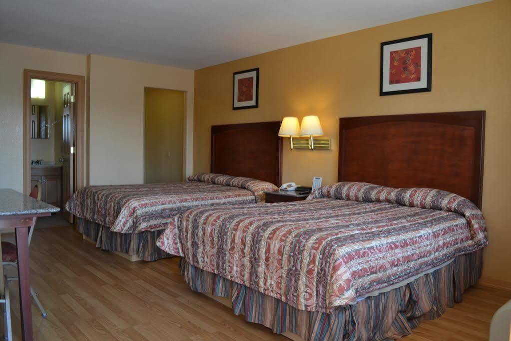 Deluxe Inn And Suites Weslaco Luaran gambar